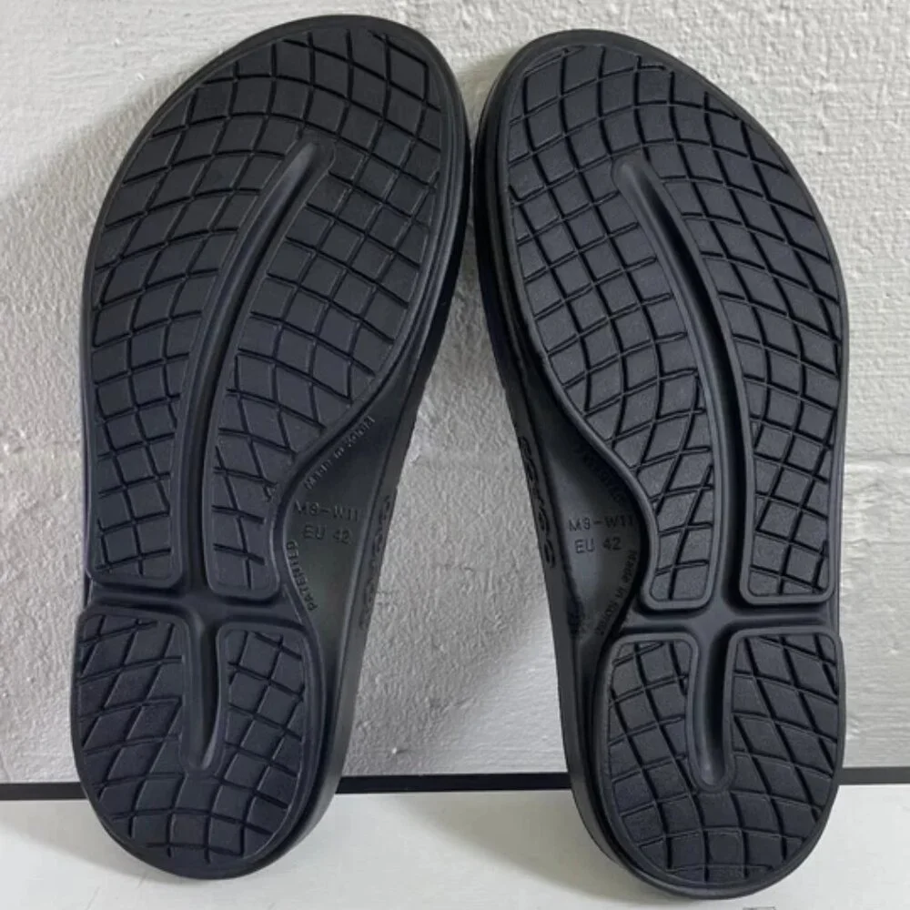 OOFOS OOahh Recovery Sandals Slide Black Open Toe Slip On Men's 9‎ Women's 11